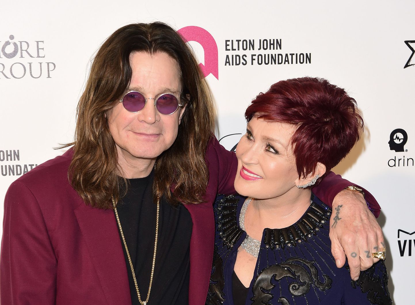Singer Ozzy Osbourne and his wife Sharon arrive at the 2015 Elton John AIDS Foundation Oscar Party in West Hollywood, California February 22, 2015. REUTERS/Gus Ruelas (UNITED STATES TAGS: ENTERTAINMENT) (OSCARS-PARTIES)