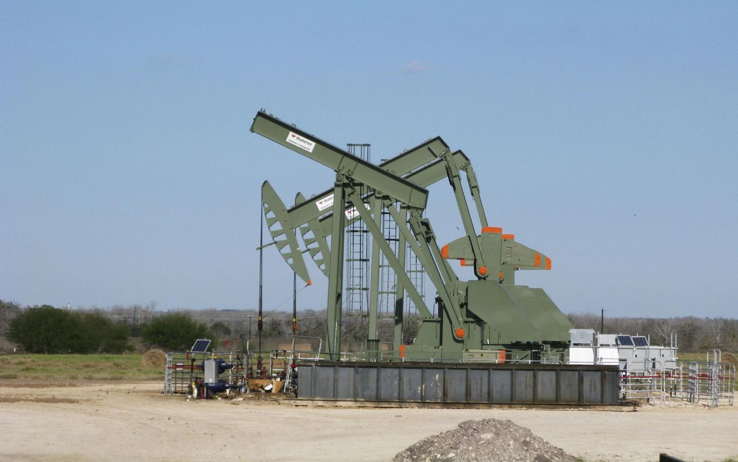 Добыча сланцевой нефти в Техасе.