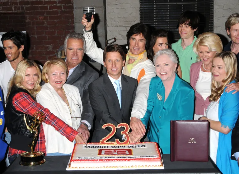 Brandon Beemer, Katherine Kelly Lang, Bradley Bell, John McCook, Ronn Moss, Lee Bell, Susan Flannery, Zack Conroy, Alley Mills ja Jennifer Gareis / Tammie Arroyo/UK Press/PA Images/Scanpix