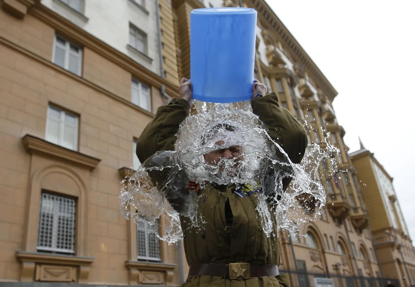 Ice Bucket Challenge. Снимок иллюстративный