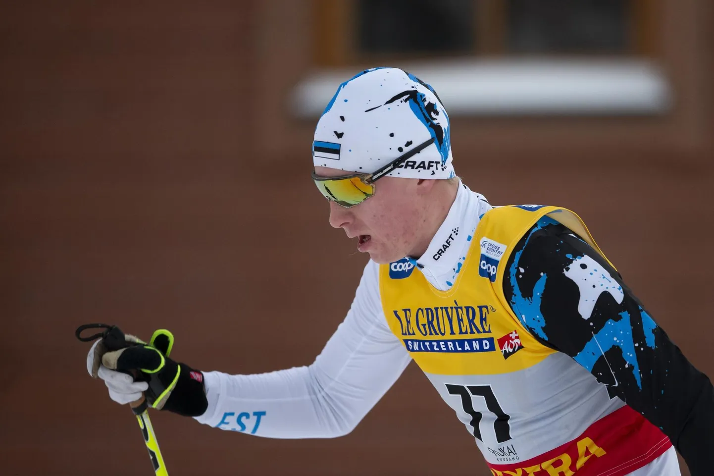 Eesti täiskasvanute murdmaasuusatamise madalseisust hoolimata leiab Tamsalust sirgunud nooruke Martin Himma motivatsiooni edasi pürgida ja enda seatud eesmärke samm sammu haaval püüda.