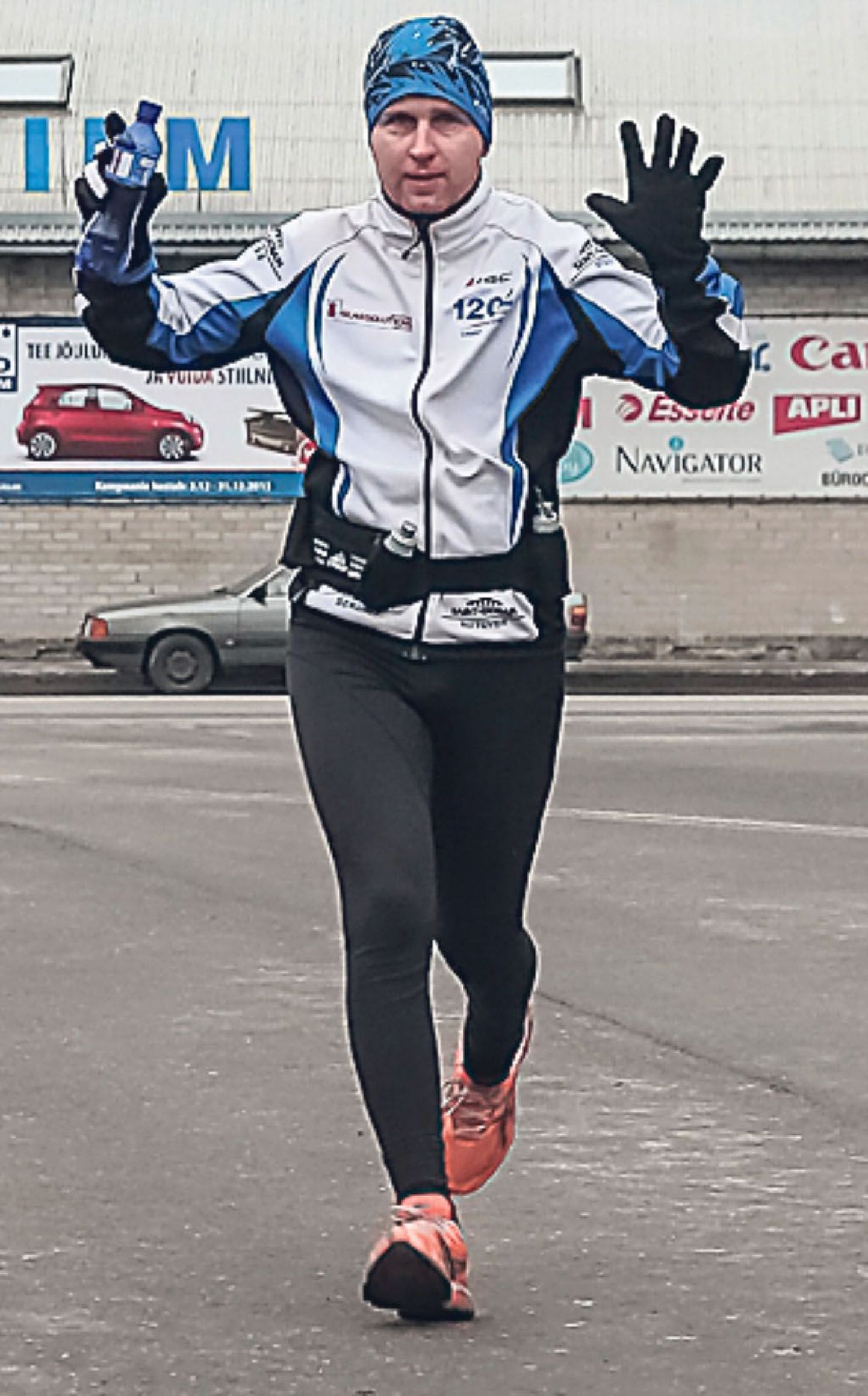 Elva mees Kaarel Tõruvere saatis vana aasta ära maratonijooksuga Vändrast Pärnusse.