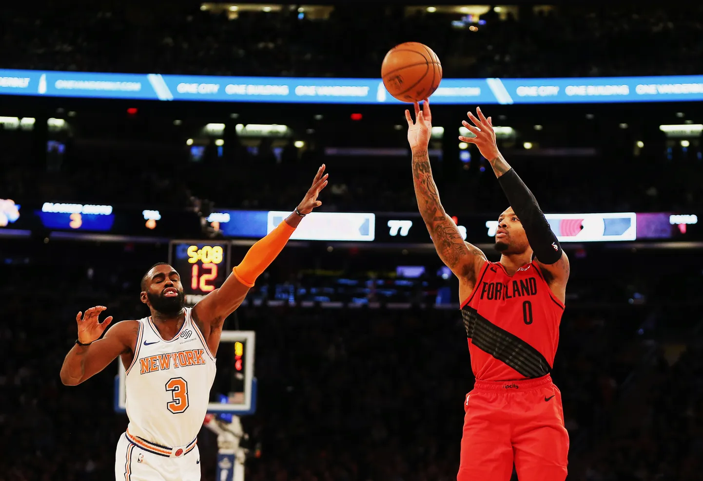 Damian Lillard (punases) ja Tim Hardaway (valges).