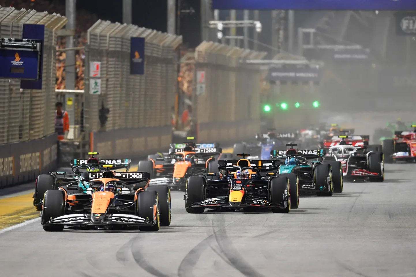 Singapuri GP etapi start.
