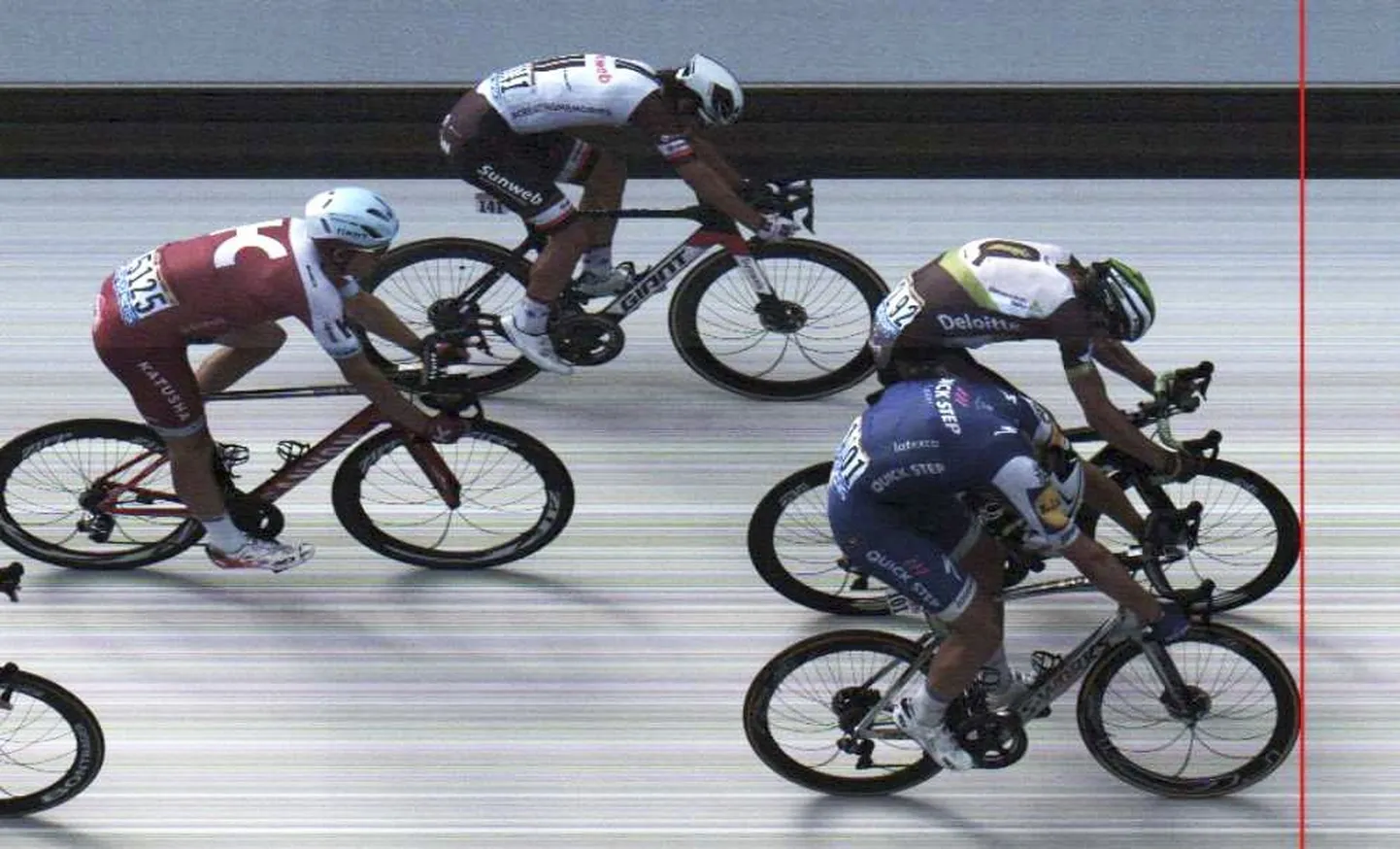 Marcel Kitteli (sinises) ja Edvald Boasson Hageni vaheline fotofiniš.