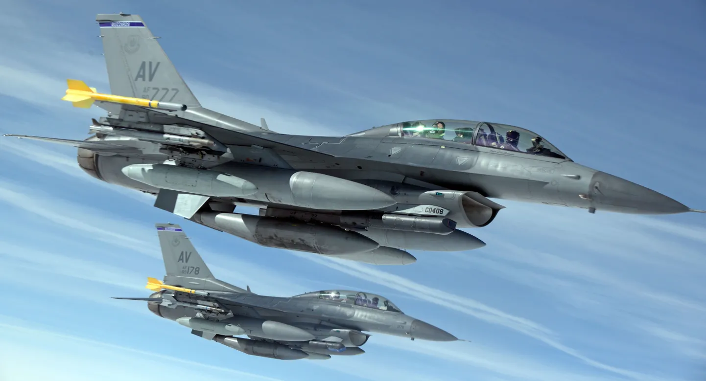USA F-16 hävitajad