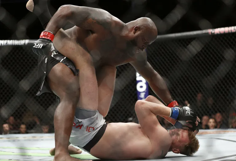 Derrick Lewis klobimas UFC 229 matšis 2018. aastal Alexander Volkovit.