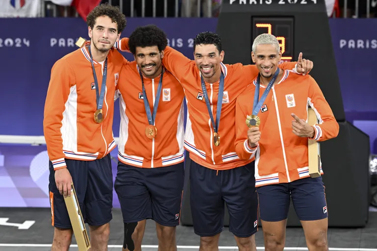 Hollandi kuldne meeskond: Jan Driessen (vasakult), Dimeo Van der Horst, Arvin Slagter, Worthy de Jong.