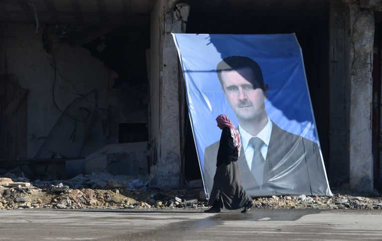 Süüria diktaatorit Bashar al-Assadi kujutav pilt Aleppos.
