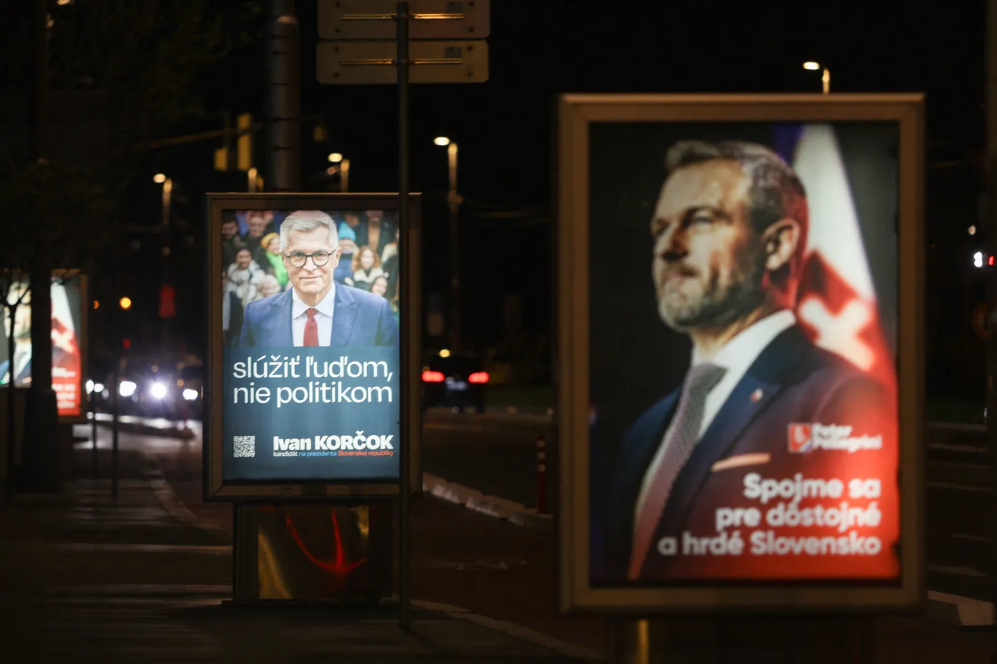 Slovakkia presidendikandidaatide valimisplakatid.