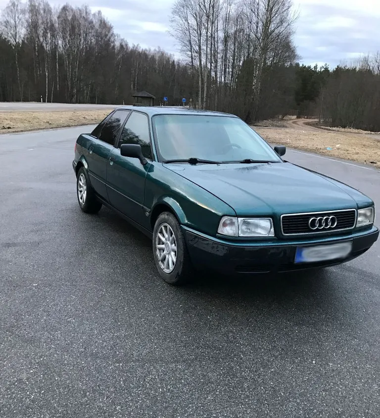 Tarmo roheline Audi 80, millega ta 9. oktoobril kodust lahkus.