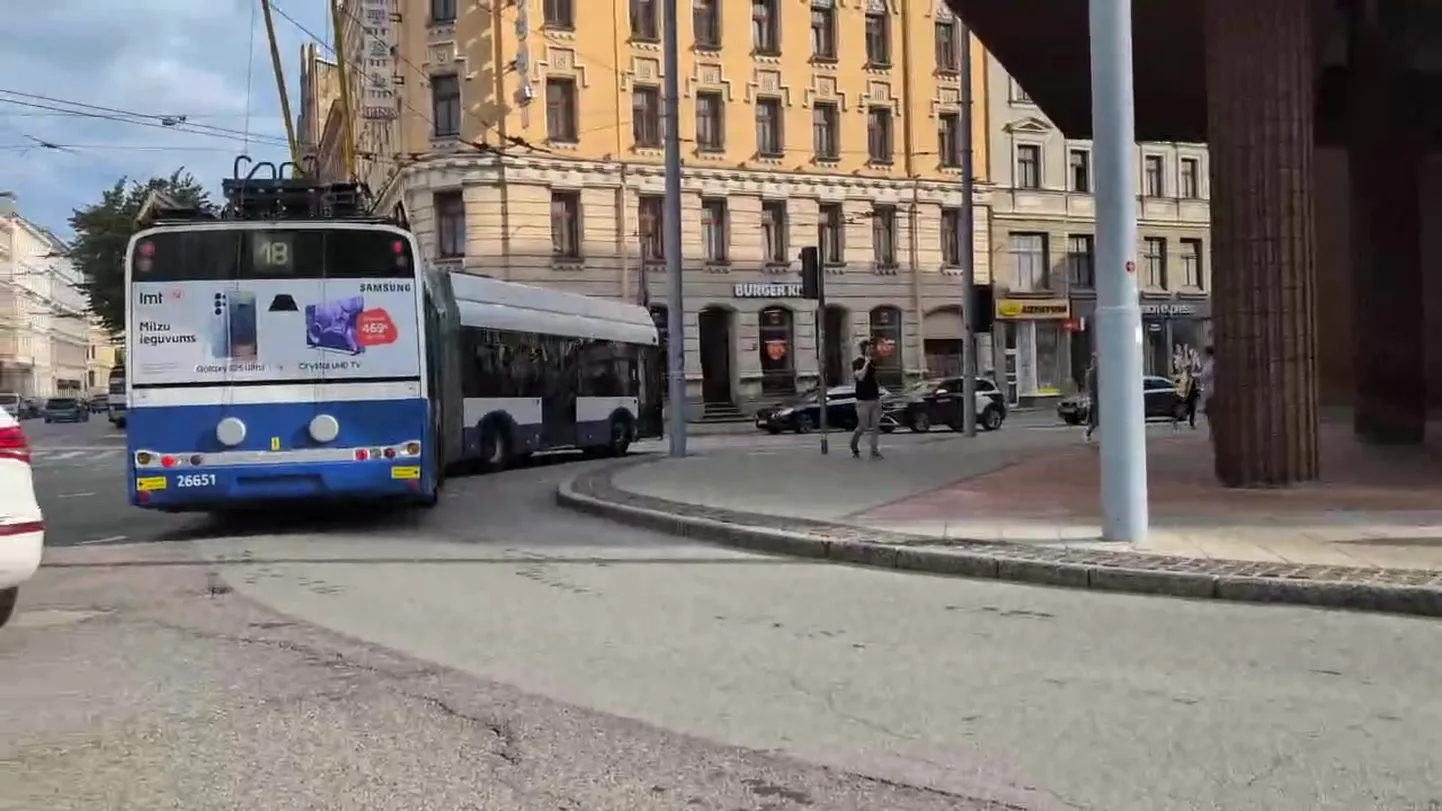 Неработающие светофоры в центре Риги