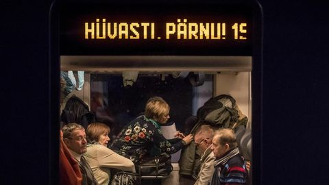 AJALUGU ⟩ Pärnu: raudteega kuurortlinnast raudteeta suvepealinnaks