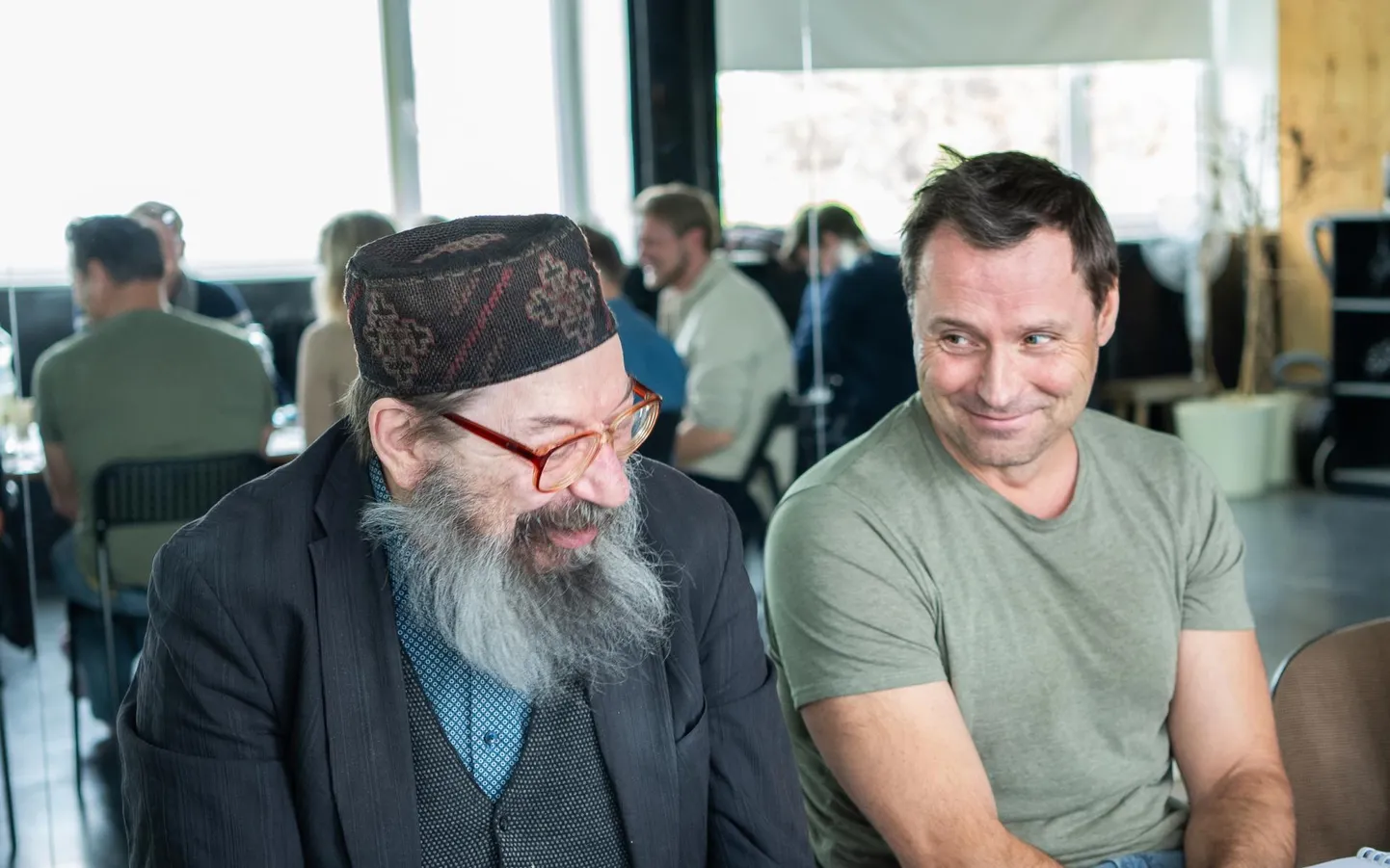 Temufi suvelavastuses "Oskar Luts ehk Laul igavesest õnnest" mängivad Peeter Volkonski (vasakul) ja Veikko Täär.