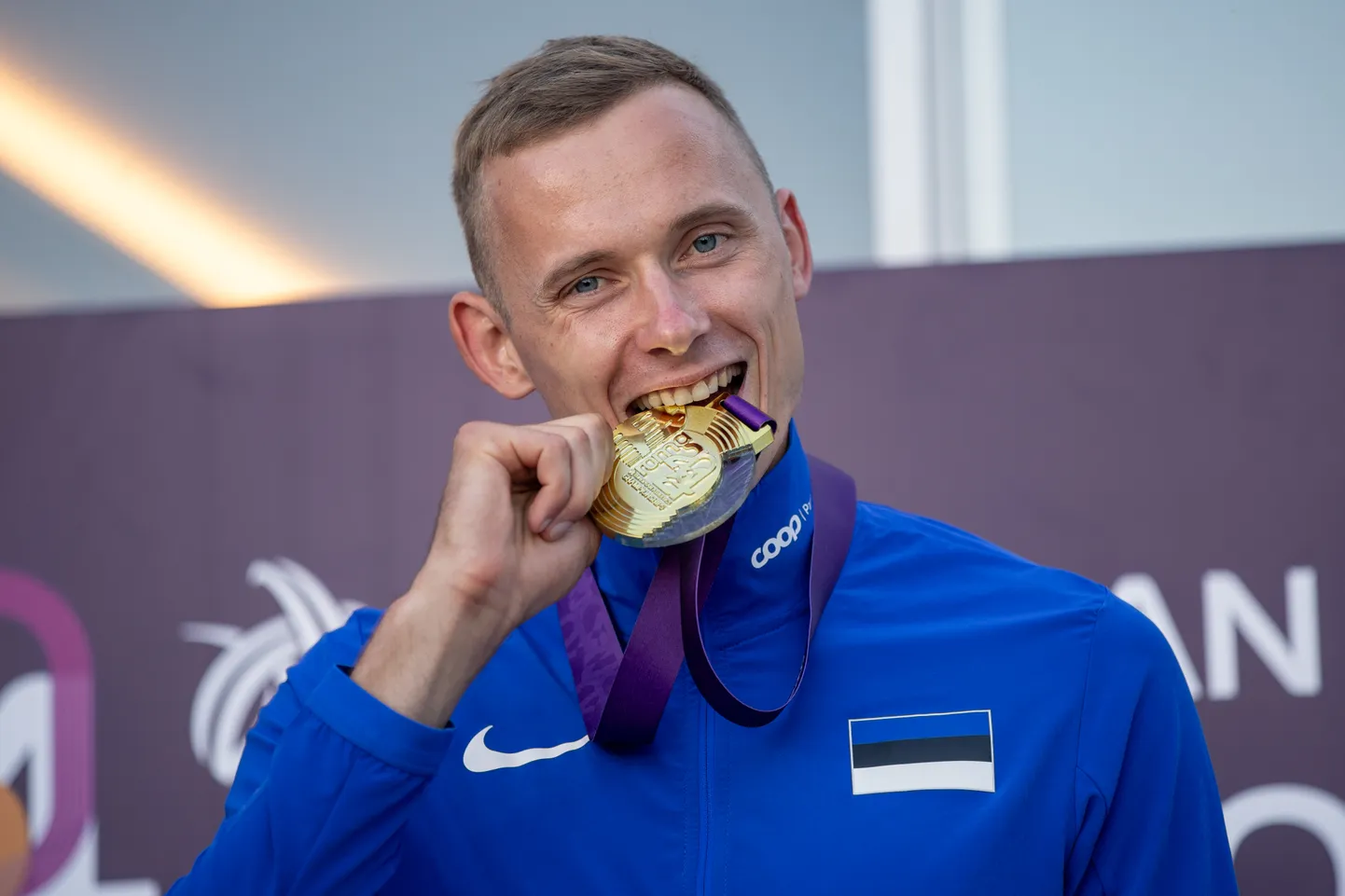 Johannes Ermi medalitseremoonia Roomas.