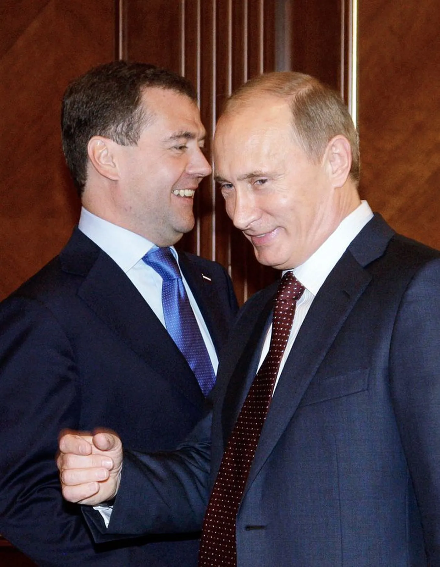 Дмитрий Медведев и Владимир Путин.