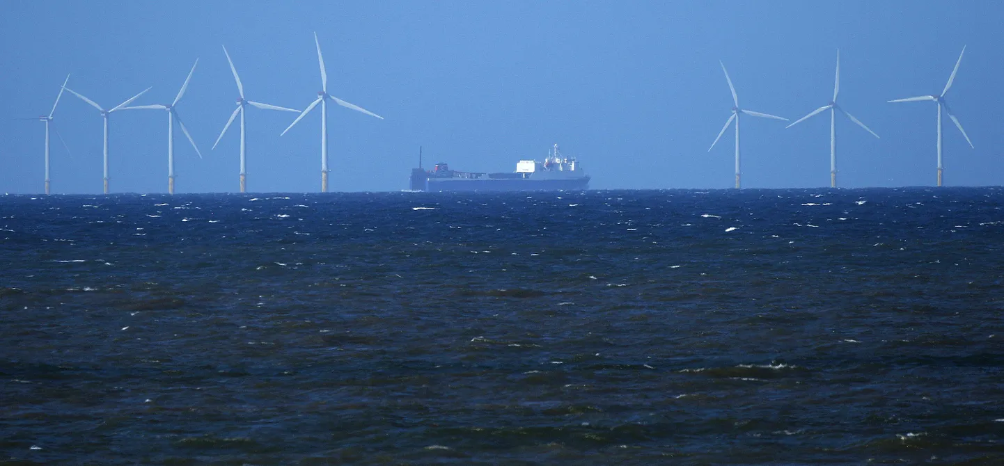 Taani energeetikafirmale Dong Energy kuuluv 90-megavatise võimsusega Barrow’ tuulepark Inglismaal Cumbria krahvkonna ranniku lähedal Iiri meres.