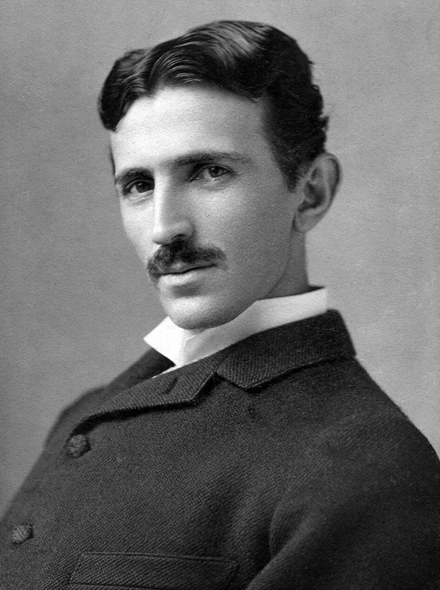 Nikola Tesla.