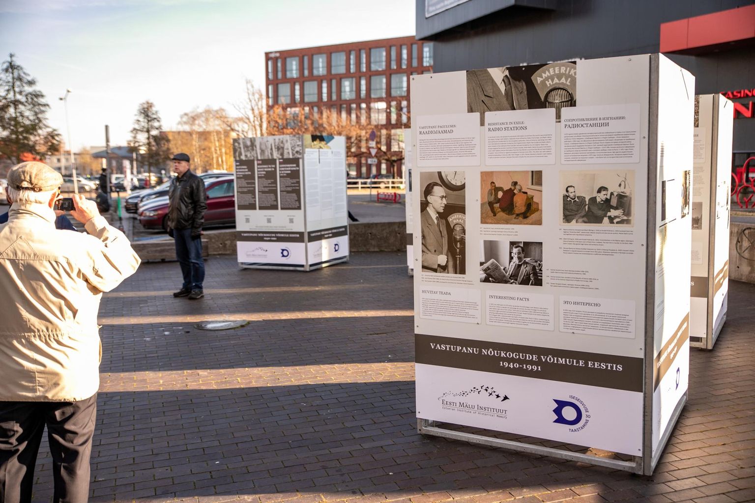 Näitus nõukogude võimule vastupanu kohta aastatel 1940–1991. Martensi väljak, Pärnu