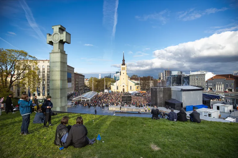 Euroopa päeva puhul toimus Tallinnas Vabaduse väljakul suurejooneline tasuta kontsert «Meie Euroopa. Meie NATO».