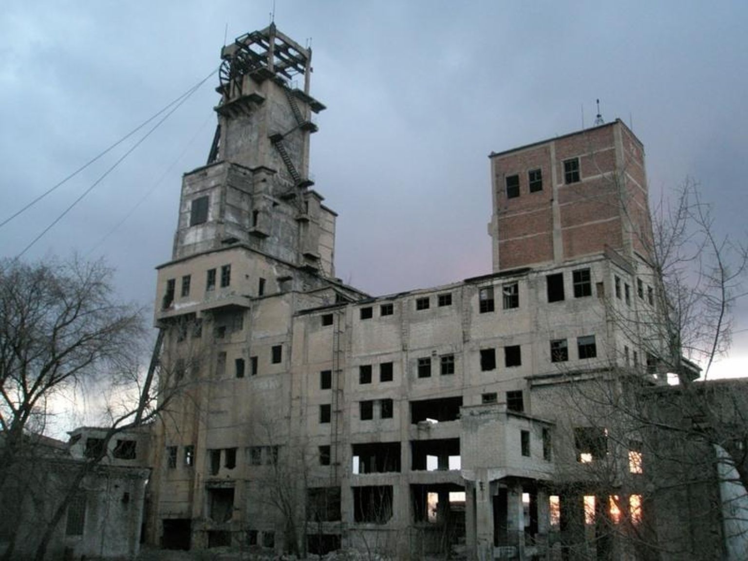 Junkomi söekaevandus aastal 2011, kümme aastat pärast sulgemist.