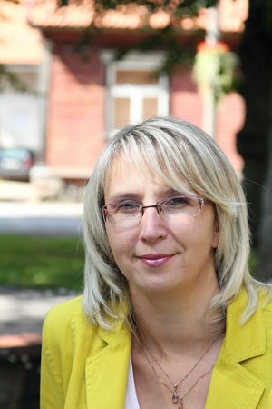 Viljandi linnavalitsuse sotsiaalameti juhataja Livia Kask nentis, et abi andvad asutused saavad alkoholiprobleemi puhul olla nõujagajad ja toetajad, aga sunniviisil ei saa nad midagi teha.