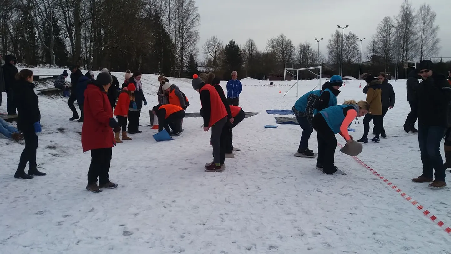 Talimängud.