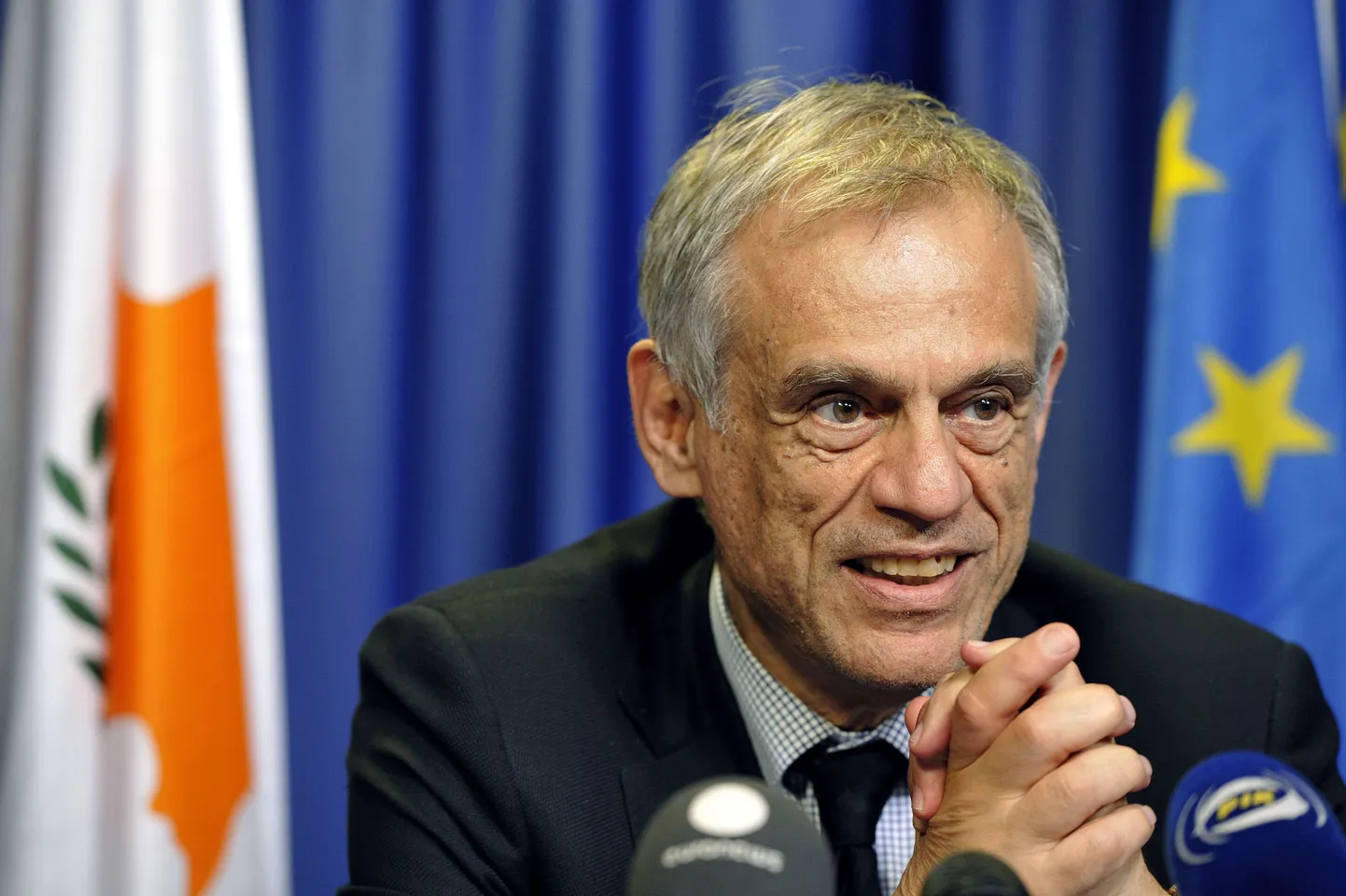 Küprose rahandusminister Michalis Sarris tänasel eurogrupi pressikonverentsil.
