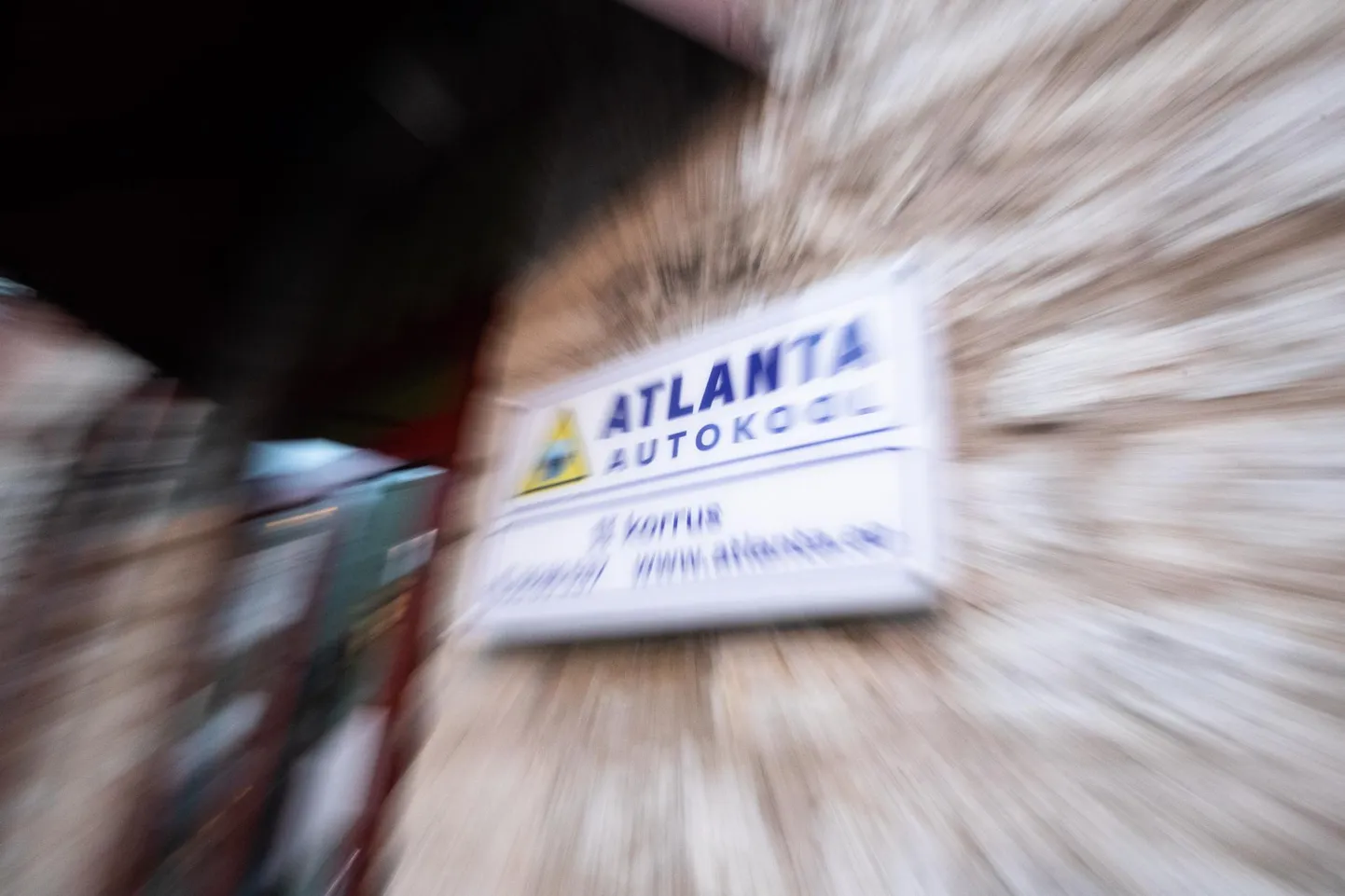 Логотип автошколы Atlanta.