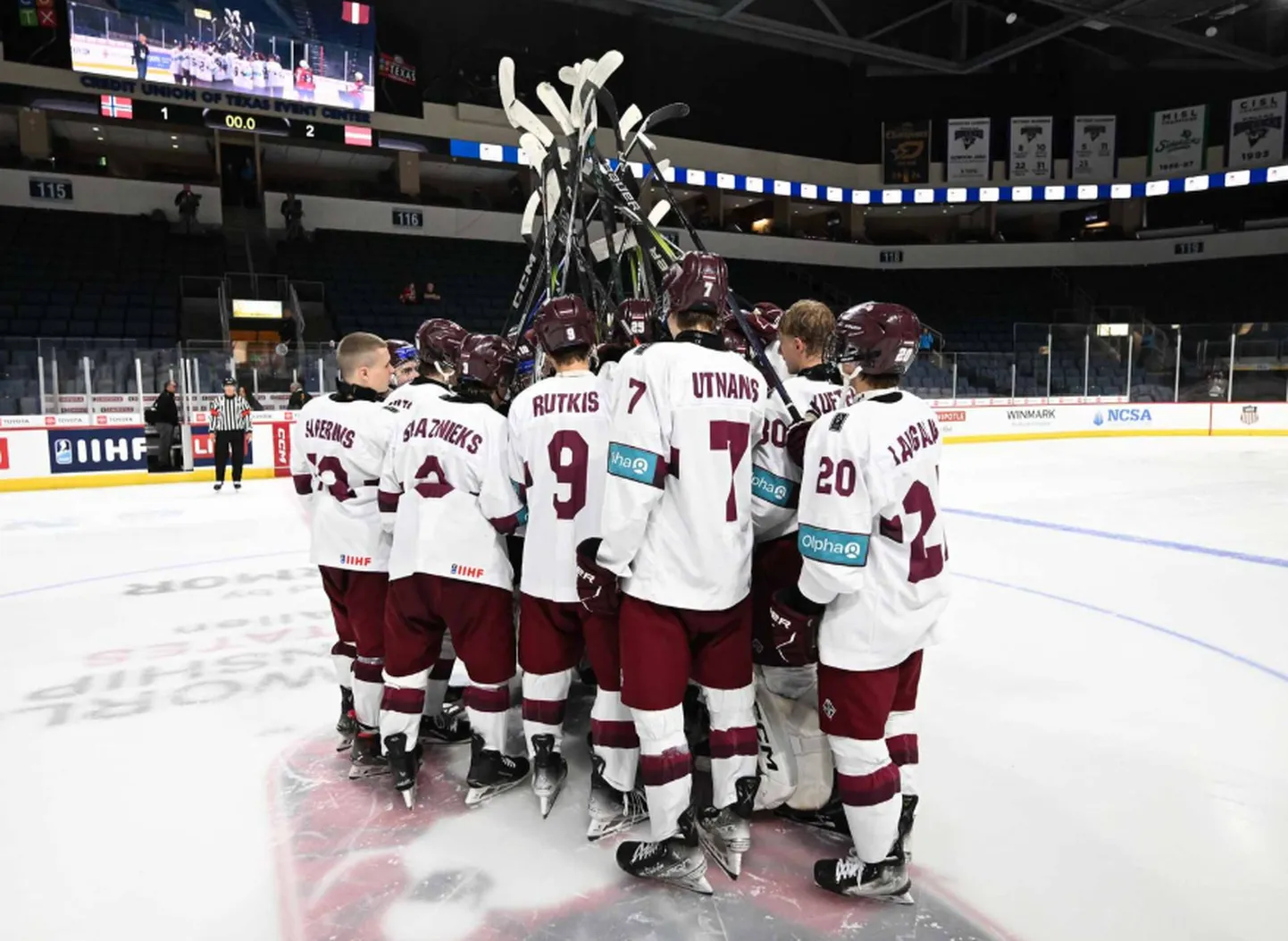 Latvijas U-18 izlases hokejisti