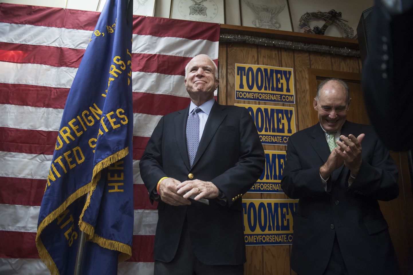 Senaator John McCain kampaaniaüritusel Pat Toomey toetuseks.