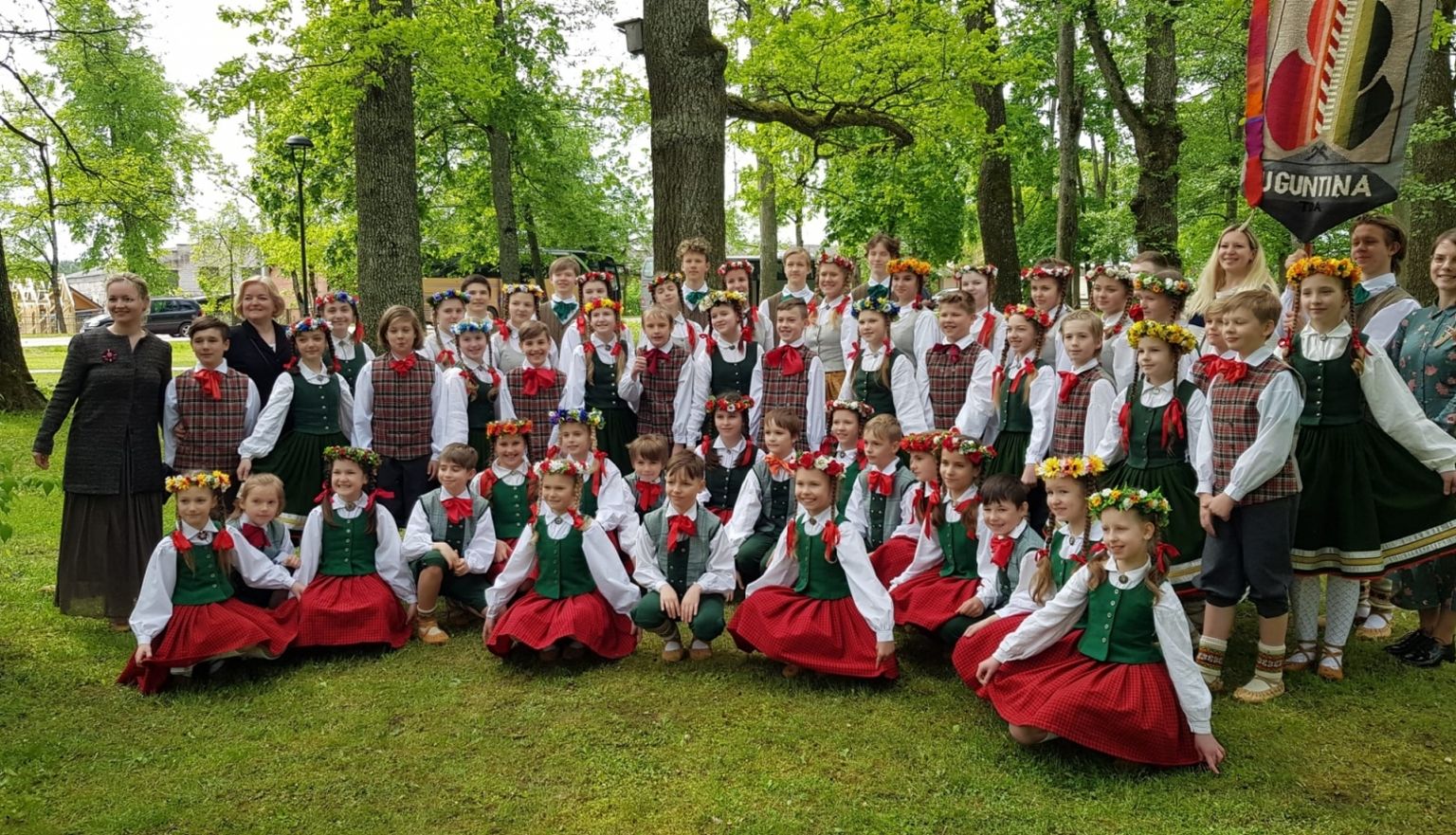 Tautas deju festivāls “Latvju bērni danci veda” 2022. gadā Tukumā