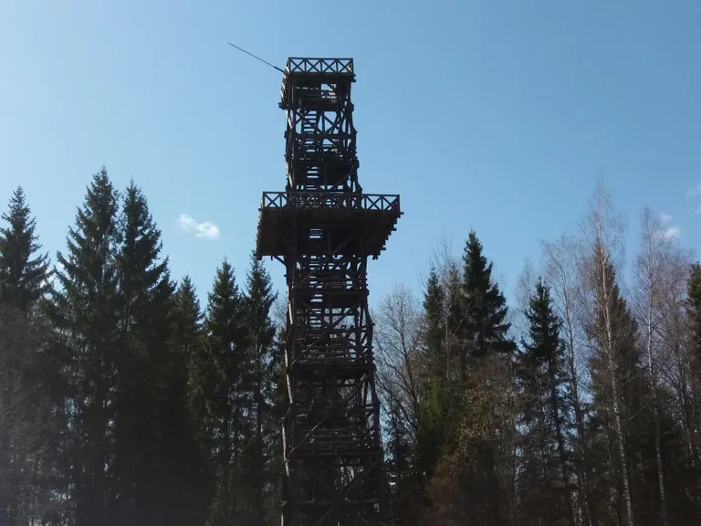 Selline nägi vaatetorn välja aprilli lõpus.