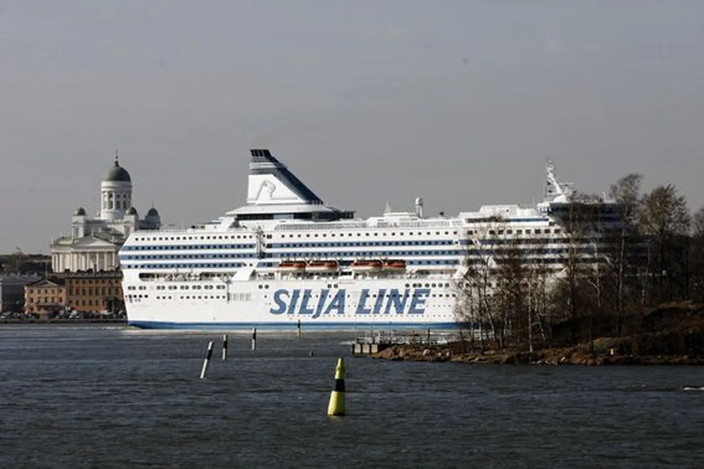 Kui poolakad lähevad sageli tööle Saksamaale, siis eestlased seavad end sisse üle mere Soomes, sageli läheb üks vanem ees ning pere tuleb järele.
