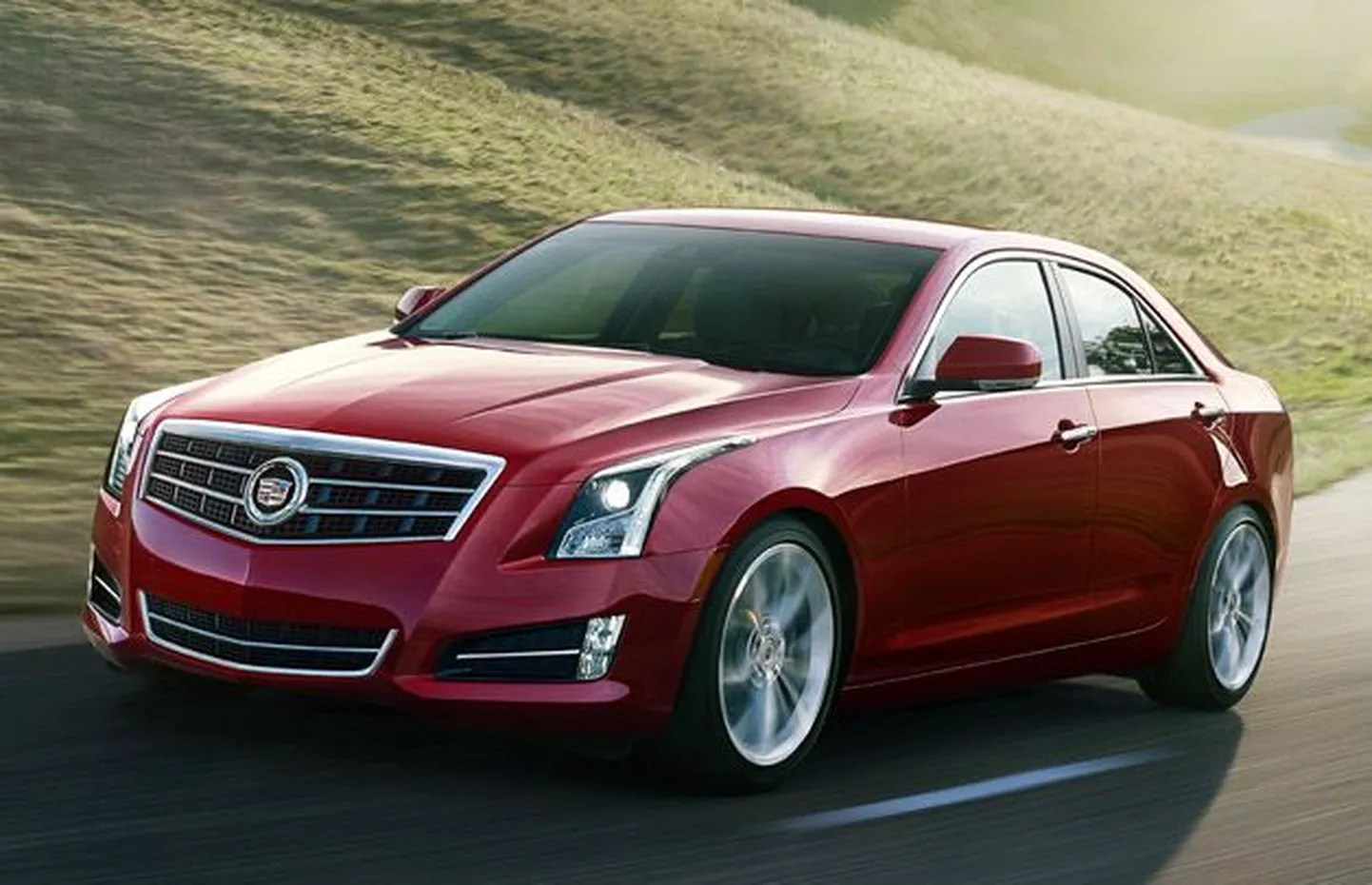 Cadillac ATS 2013.