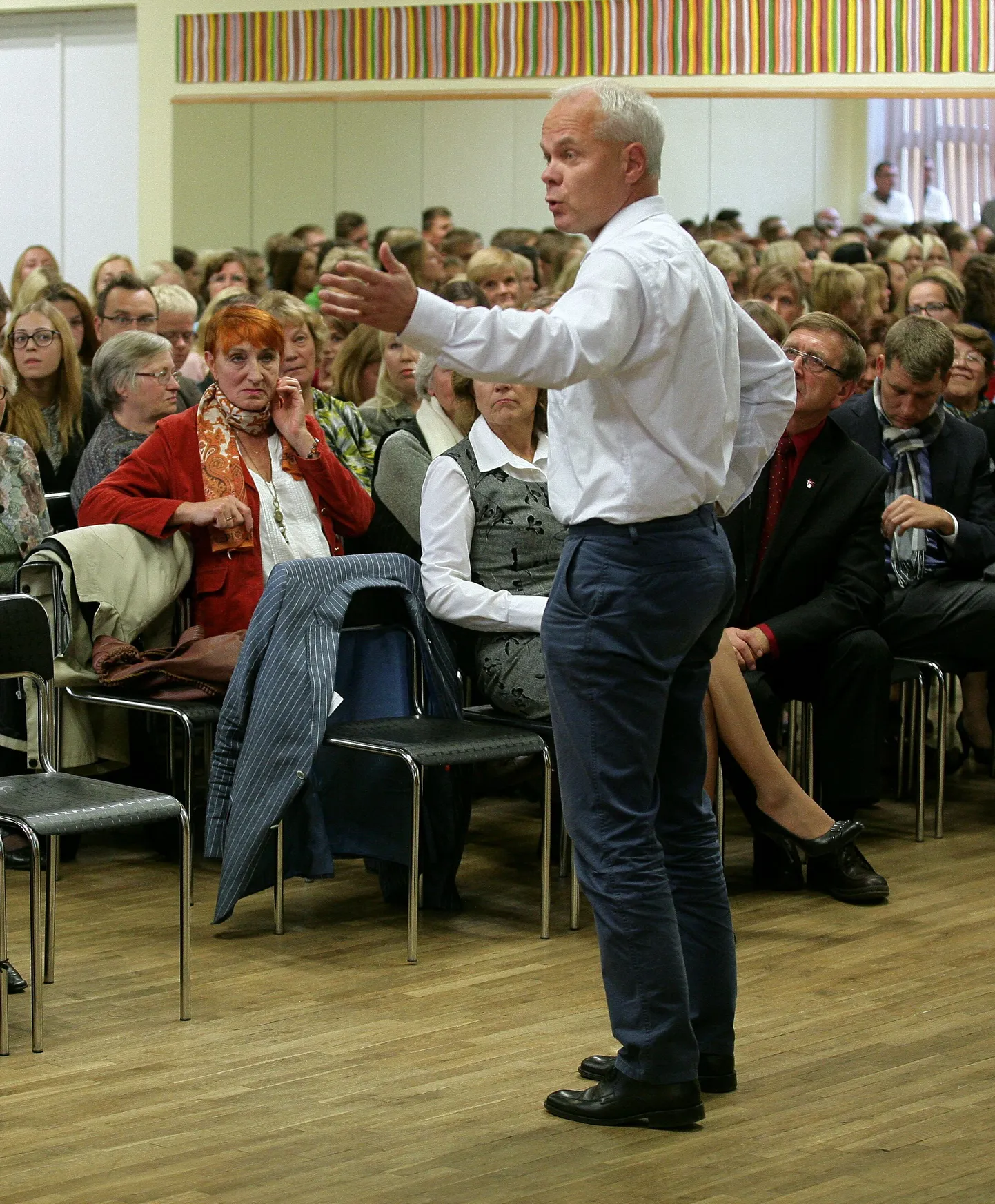 Pärnu linnapea Toomas Kivimägi jagab Pärnus toimuva koolireformi kohta selgitusi.
