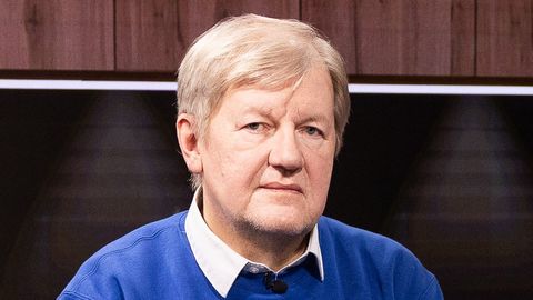 ERIK GAMZEJEV ⟩ Idavirulased teadlaste luubi all