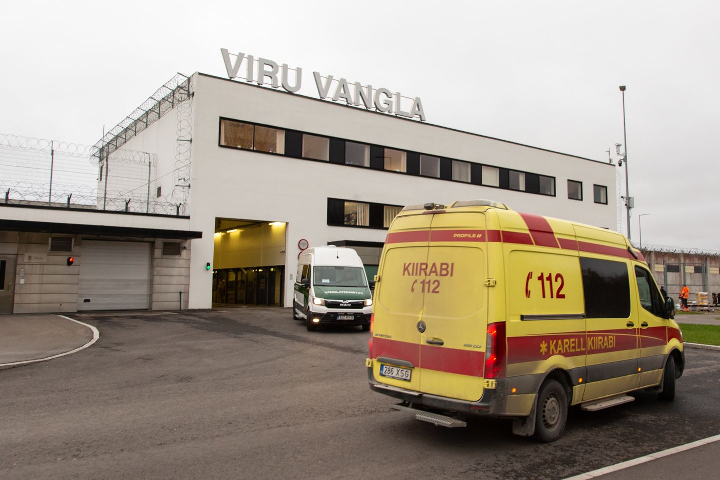 3 ноября прошлого года Николая Осипенко доставили в Вирускую тюрьму на машине скорой помощи. Через полгода Тартуский окружной суд освободил его из-под стражи, хотя прокуратура ходатайствовала о продлении срока задержания.