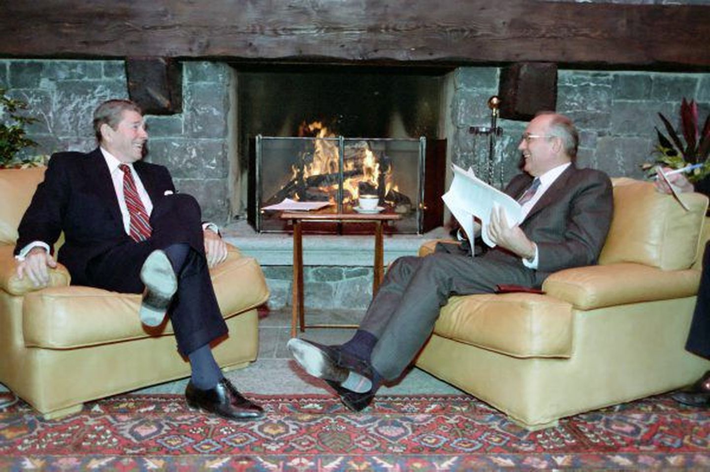 Рональд Рейган и Михаил Горбачев (1986).