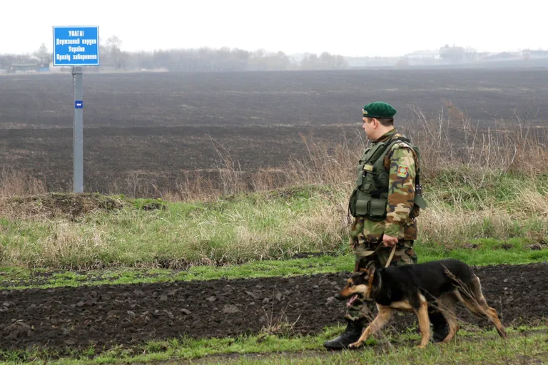 Ukraina piirivalvur Venemaa piiri ääres