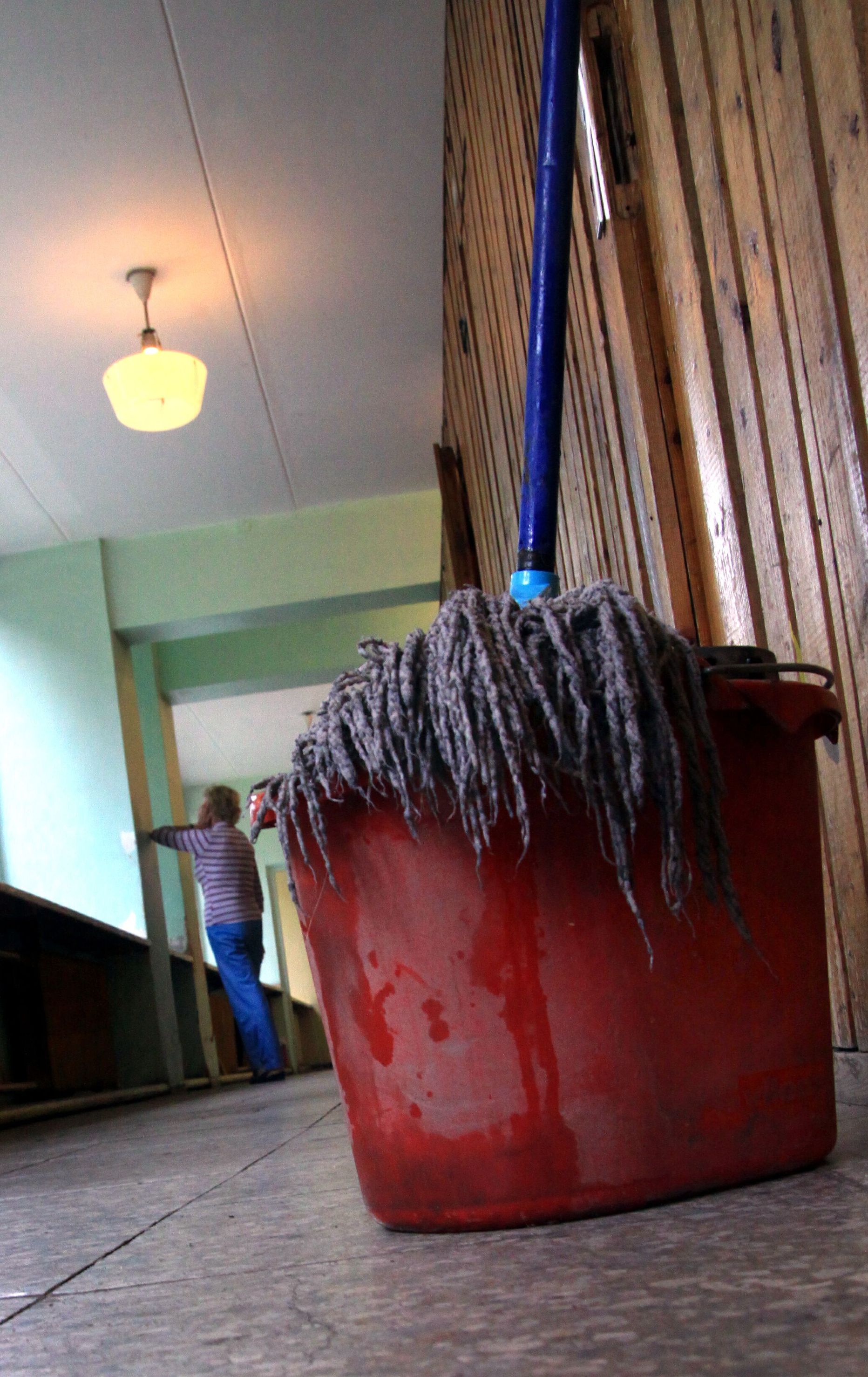 Soomes lokkab ka koristajate seas mustalt töötamine.