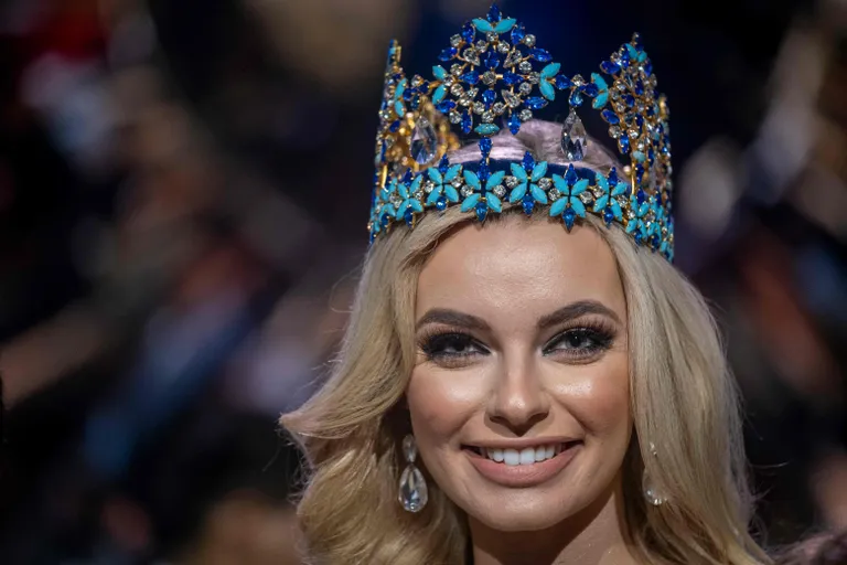 Каролина Белявска