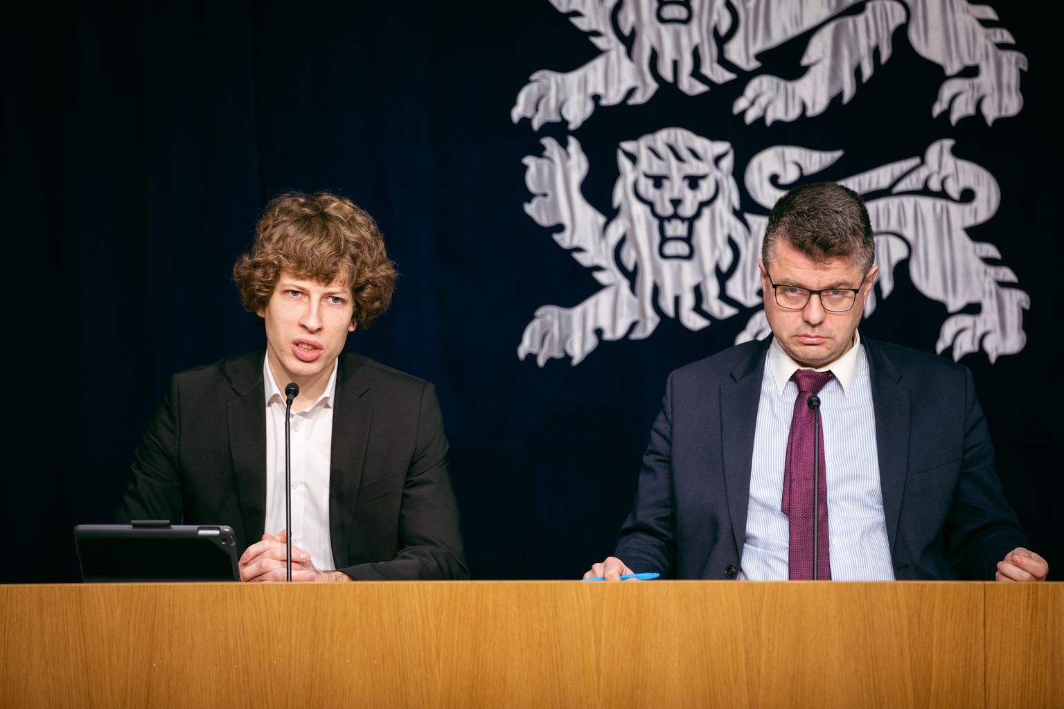 Riigikogu riigieelarve kontrolli erikomisjoni esimees Urmas Reinsalu kutsus istungile tervise- ja tööminister Tanel Kiige.
