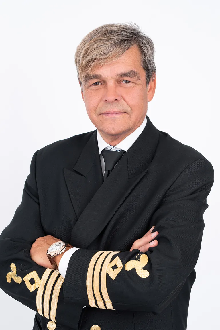 Roland Mere.