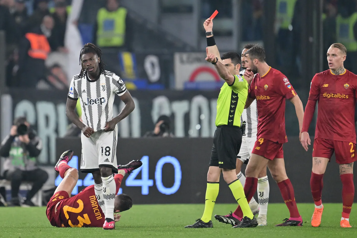 Moise Kean (vasakul).