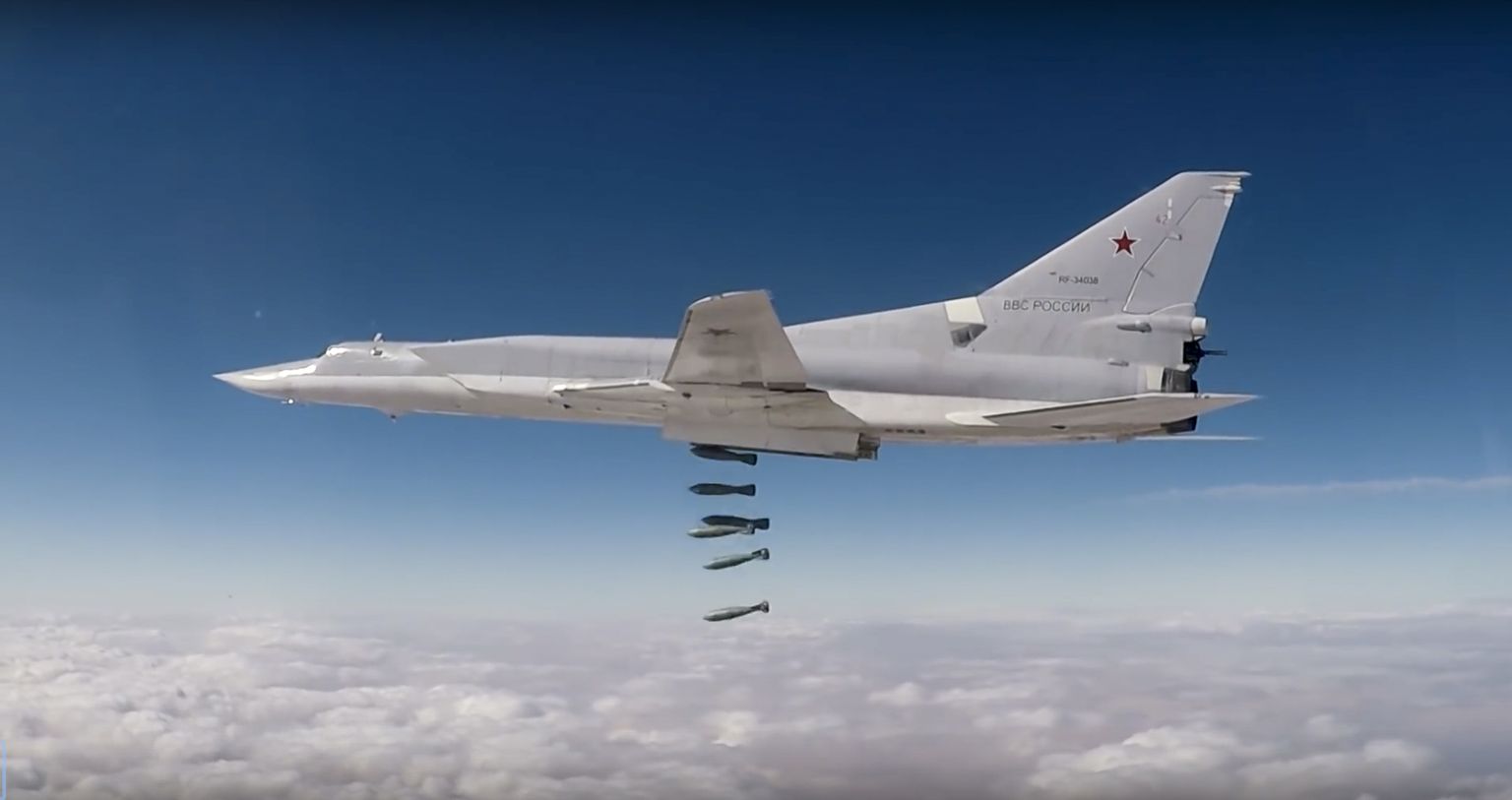 Venemaa Tu-22M3 pommitaja Süüria kohal.