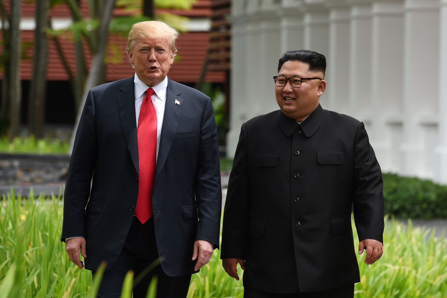 Дональд Трамп и Ким Чен Ын в Сингапуре.