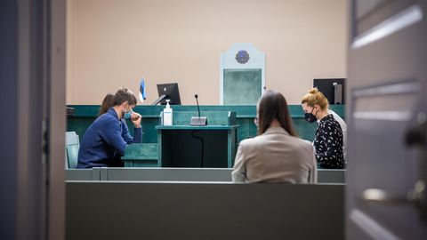 Koroonaajal Pärnu haiglast vallandatud vaktsineerimata psühholoog sai kohtus võidu