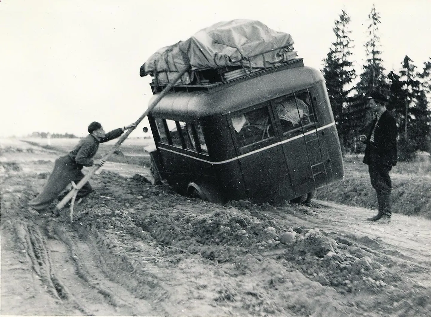Rakvere Teater väljasõidus (1950ndad).