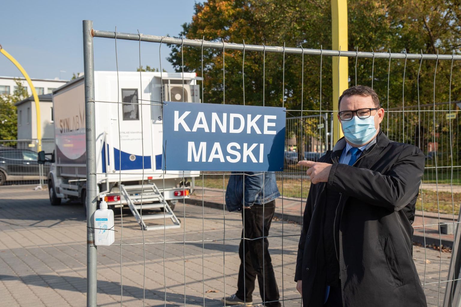 Viljandi linnapea Madis Timpson soovitab samuti maski kanda.
